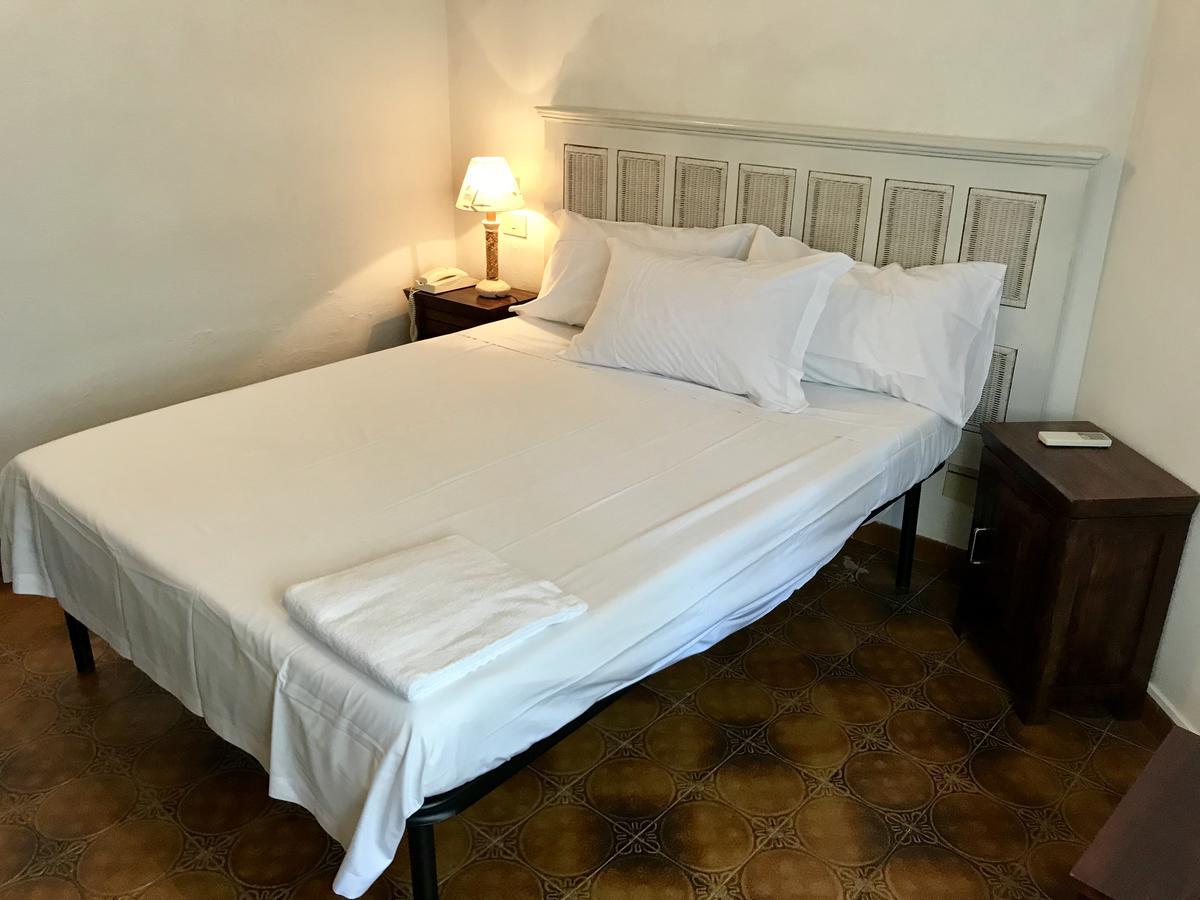 Hotel Su Meriagu กาปิตานา ภายนอก รูปภาพ